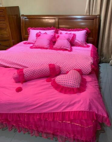 подушки декор: Постельное белье на кровать 180см - простынь юбка с фиксацией +