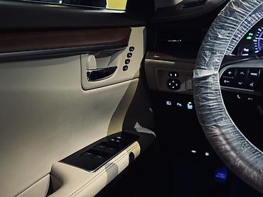 Lexus: Lexus ES: 2017 г., 2.5 л, Гибрид — 20