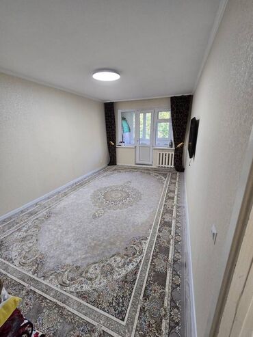 сдаю 1 комнатную квартиру в микрорайоне: 1 комната, 34 м², 104 серия, 3 этаж, Евроремонт