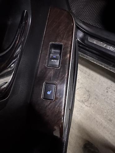 Toyota: Toyota Camry: 2017 г., 2.5 л, Автомат, Бензин, Седан — 10