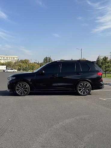 селтос 2022: BMW X7: 2022 г., 4.4 л, Автомат, Бензин, Внедорожник — 7