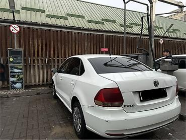 Volkswagen: Volkswagen Polo: 2016 г., 1.6 л, Механика, Бензин, Седан — 4