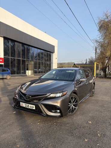 тандем машина: Toyota Camry: 2021 г., 2.5 л, Автомат, Бензин, Седан