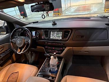 Kia: Kia Carnival: 2018 г., 2.2 л, Дизель — 11