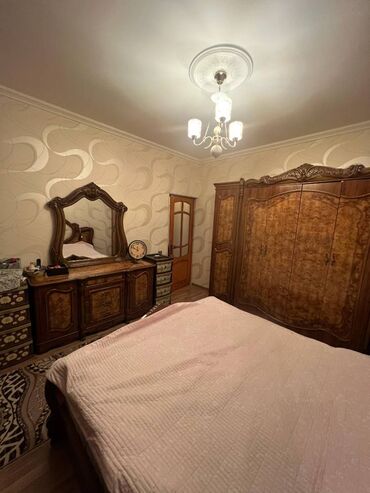 Həyət evləri və villaların satışı: Əmircan qəs. 3 otaqlı, 100 kv. m, Orta təmir — 5