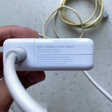 dell notebook adapter: "MacBook Pro 15 Magsafe 2 85W" adapteri Diqqətlə oxuyun. Original