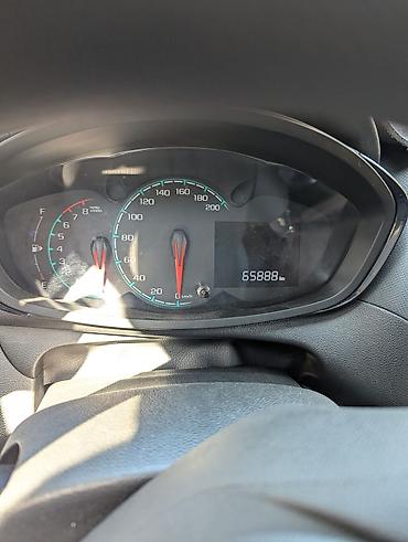 spark 1: Chevrolet Spark: 2018 г., 1 л, Вариатор, Бензин, Хэтчбэк — 8