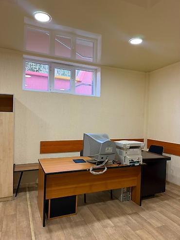 Продажа коммерческой недвижимости: Продажа офисов 35 м², С ремонтом, Многоэтажное здание, Цокольный этаж этаж — 3
