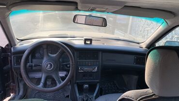 Audi: Audi 80: 1992 г., 2.3 л, Механика, Бензин, Седан at lalafo.kg — 6 Audi: Audi 80: 1992 г., 2.3 л, Механика, Бензин, Седан — 6