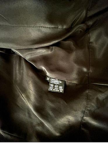 Qadın geyimləri: Qara kürk jaket – BEST - Rəng: dərin qara - Dizayn: qısa palto/jaket — 3