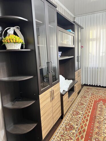 проекты домов в оше в Кыргызстан | Посуточная аренда квартир: Продаётся гарнитур в Оше в отличном состоянии
