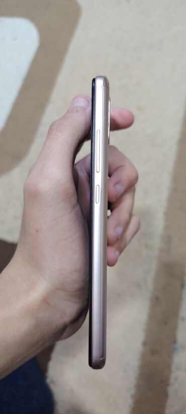 Xiaomi: Xiaomi Mi A2 Lite, 64 GB, rəng - Qızılı,
Barmaq izi -da lalafo.az — 3 Xiaomi: Xiaomi Mi A2 Lite, 64 GB, rəng - Qızılı,
Barmaq izi — 3