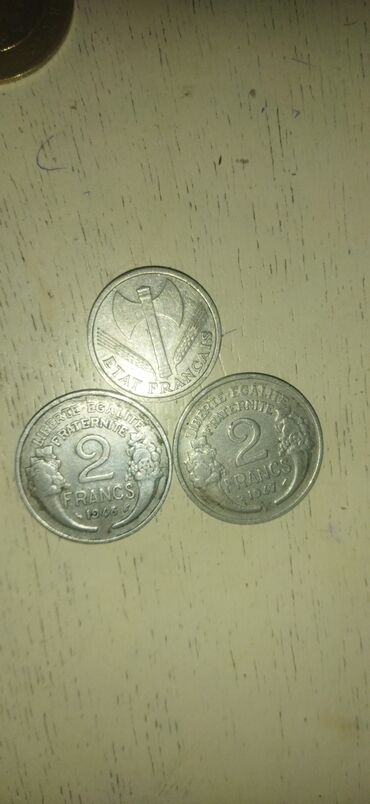 Sikkələr: Kolleksiya üçün müxtəlif ölkələrdən xatirə və dövriyyə sikkələri — 5