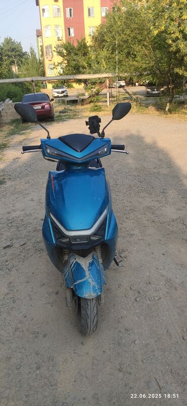 садовый измелчитель: Скутер электрический (синий) + аксессуары - Современный городской