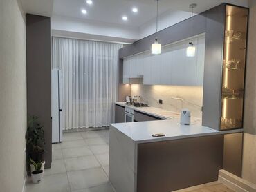 долгосрочные квартиры с подселением: 4 комнаты, 140 м², Элитка, 4 этаж, Дизайнерский ремонт