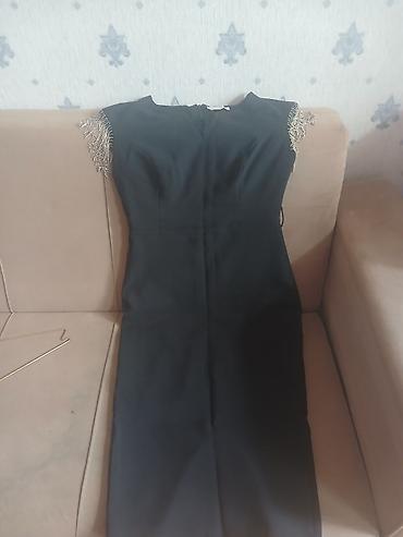 Qara ziyafət/klub paltarı - Rəng: qara - Model: boru kəsimli, bədənə