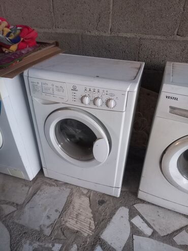 соковыжималка блендер 2 в 1: Кир жуучу машина Indesit, Автомат