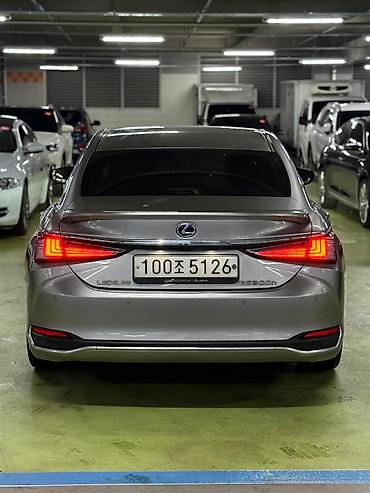 Lexus: Lexus ES: 2019 г., 2.5 л, Вариатор, Гибрид, Седан — 4