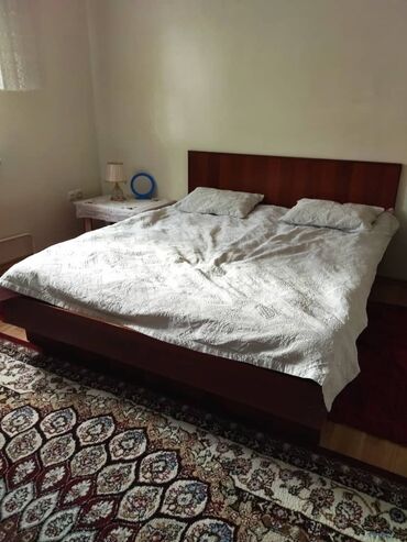 матрас для каляски: Двухспальняя кровать в отличном состоянии
