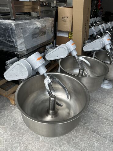 Xəmir yoğuran aparatlar: 15 kq, İran, Nağd ödəniş — 7