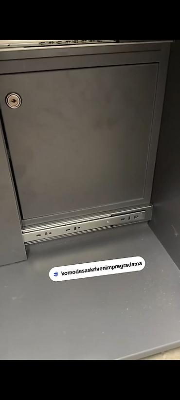 Komode: Komoda sa skrivenim pregradama Se izradjuje u Univera debljine 18mm — 3