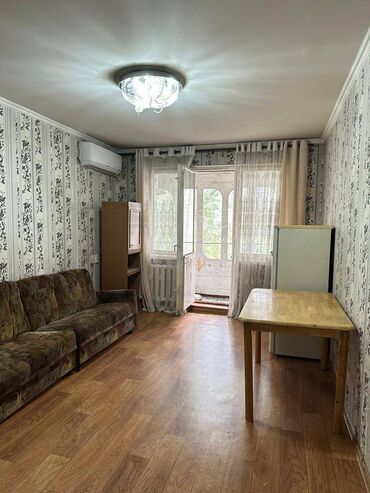 продоется 2 комнатная квартира: 2 комнаты, 43 м², 104 серия, 5 этаж, Косметический ремонт