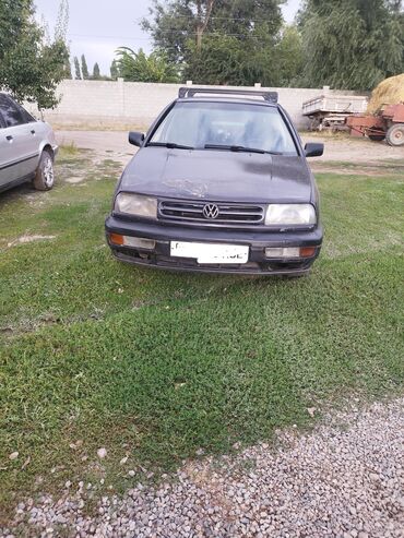 volkswagen jetta: Volkswagen Vento: 1994 г., 1.8 л, Механика, Бензин, Седан