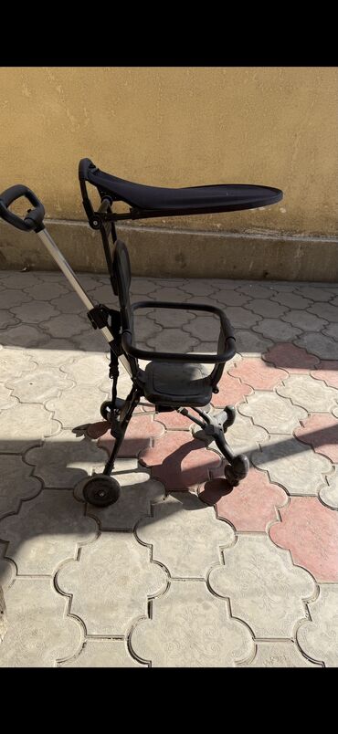 Коляски: Коляска, цвет - Черный, Б/у