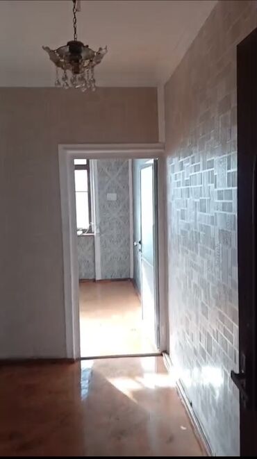 Köhnə tikili: Gəncə, 1 otaqlı, Köhnə tikili, 37 kv. m — 2