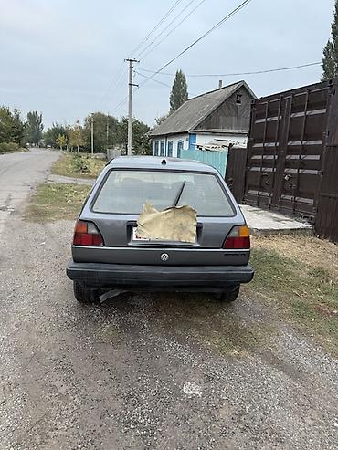 Volkswagen: Volkswagen Golf: 1986 г., 1.8 л, Механика, Бензин, Хэтчбэк — 4