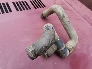 Auto delovi: Termostat sa crevima Lada 2121 Niva br.3. Polovno, očuvano. Skinuto sa — 5