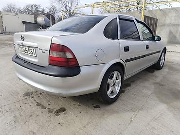 Opel: Opel Vectra: 1.6 l | 1998 il 357152 km Sedan — 7