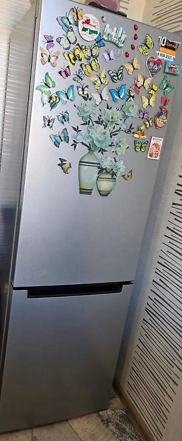 Indesit soyuducu 300 azn Tek deffekti buzluqdaki siyirmelerinin
