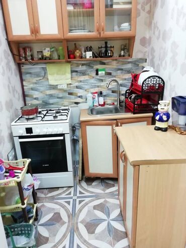 Bağ evlərinin kirayəsi: Həzi Aslanov qəs., 100 kv. m, 3 otaqlı — 6