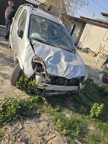 тойота авенсис стоп: Автомобиль на разбор (минивэн/хэтчбек класса A, 5 дверей, серебристый