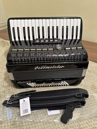 Аккордеоны: Продаю Привозной Германский Аккордеон Вельтмейстер Метеор N — 10