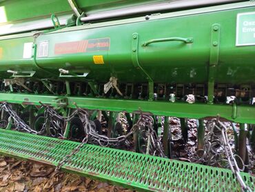 Toxum səpənlər: Yaşıl rəngli kənd təsərrüfatı səpinqi maşını (taxıl/yonca/çəmən toxumu — 5