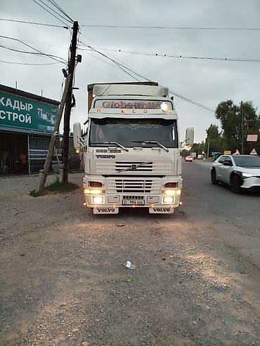 Тягач, Volvo, 1999 г., Тентованный