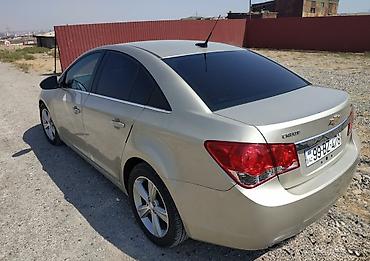 cruze led: Chevrolet Cruze sedan - Kuzov: sedan, qızılı/metalik rəng - — 4