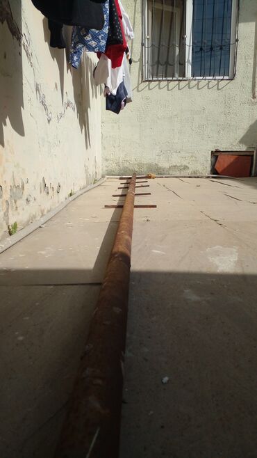 klass tikinti materiallari: Dəmir direy столба 5 metre . 50lik turba
