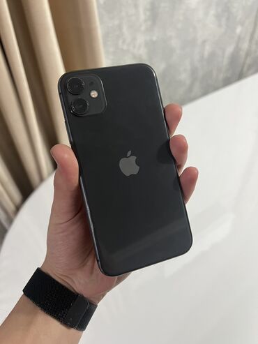 Apple iPhone: IPhone 11, Б/у, 128 ГБ, Черный, 68 %