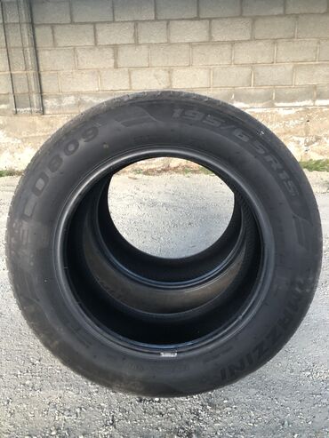 Шины: 195/65R15
В отличном состоянии 
Продажа срочная 
3000 торг