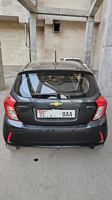byd e1: Chevrolet Spark: 2017 г., Автомат, Бензин — 10