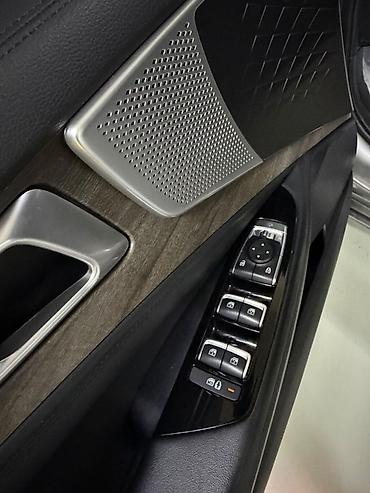 Kia: Kia K8: 2022 г., Седан — 18