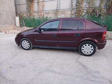 Saturn: Opel Astra: 2002 г., 1.4 л, Кол менен иштөөчү, Бензин, Седан — 1