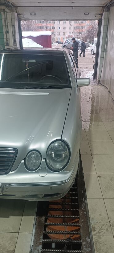 купить мерседес спринтер в европе: Mercedes-Benz E-Class: 2000 г., 5 л, Автоматические, Газ, Седан