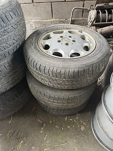 Диски: Литые Диски R 15 Mercedes-Benz, отверстий - 5, Б/у — 2