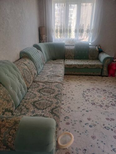 обувные шкафы и вешалки для верхней одежды: Бурчу бар диван, Жастыктар менен