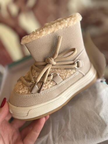 обувь 34 размер: Детские ботинки можно носить,как сейчас так и зимой бежевые. -