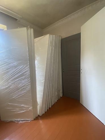 Ağ rəngli otaq qapıları – bir neçə ədəd - Material: MDF əsaslı, hamar